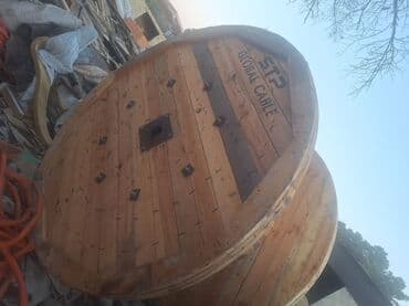 taxta material: Taxta kabel barabanları (kabel çarxları) Məhsul təsviri: - Material — 6