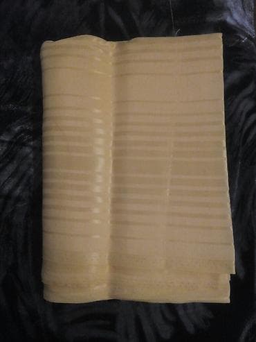 Örtüklər: Parça uzunluğu 2.20 eni 1.61 iki ayrı ayrı parçadı 2.37 uzunluğu 1.60 — 1