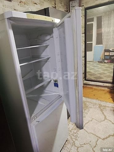 ev soyuducu: İşlənmiş 2 qapılı Indesit Soyuducu Satılır, rəng - Ağ, Dolab içi — 1