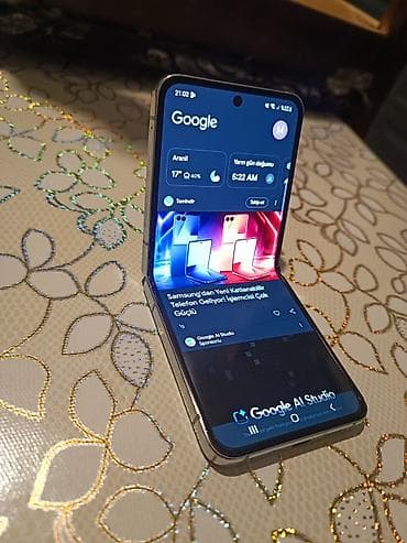 samsung flip 5: Samsung Galaxy Z Flip 5, 256 GB, rəng - Ağ, Barmaq izi — 1