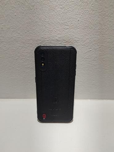 iphone 16 pro baki: Samsung Galaxy A10, 32 GB, rəng - Qırmızı, İki sim kartlı — 3