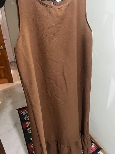 Qadın paltarı – qolsuz, uzun model - Rəng: isti qəhvəyi/karamel tonu -