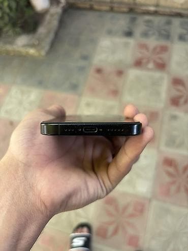 philips xenium 9@9d: IPhone 16 Pro, 128 GB, Black Titanium, Face ID — 6