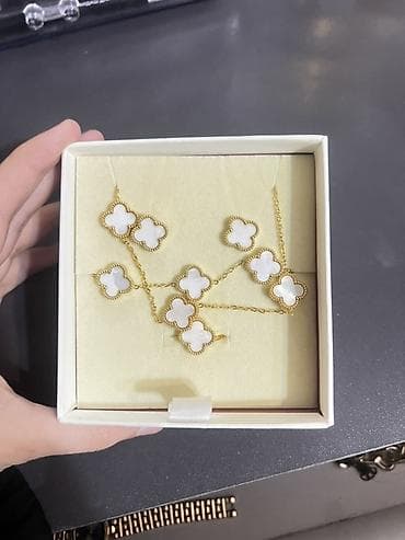 chopard sep: Zərif dizaynlı zəncir qolbaq - Material: qızılı rəngli metal ərintisi — 1
