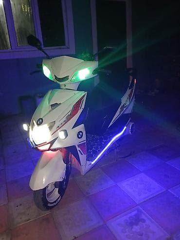 scooter 30 kmh: 150 sm3, 2021 il — 2