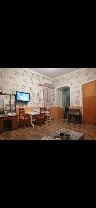 Kirayə təklif olunan bu mənzil rahat yaşayış üçün uyğun dizayn və