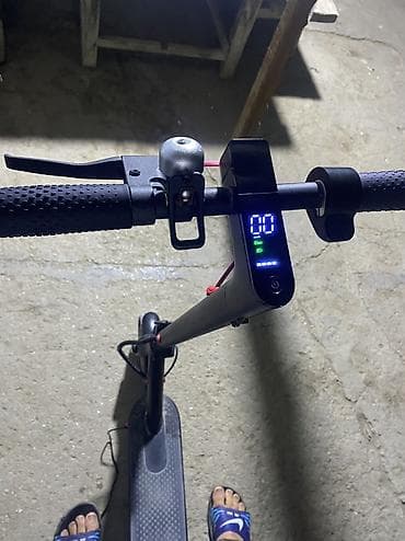 electro: İşlənmiş Elektrik samokat 8", ≤ 250 Vt, > 45 km/s, Ünvandan götürmə — 5