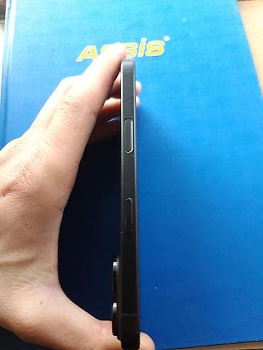 blu vidyo: IPhone 16, 128 GB, Qara, Simsiz şarj — 5
