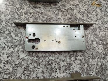 açar desdi: Daxili qapılar üçün mexaniki zamok korpusu - Korpus materialı: metal — 1