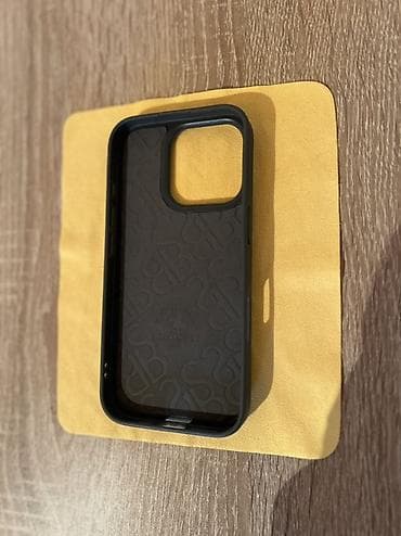 kondisioner sekilleri: IPhone 16 Pro case 4 model şəkildə göründüyü kimi MagSafe — 10