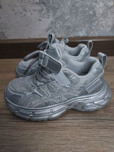 детские кеды на платформе: Krassovka – gümüşü rəng.yeni kimi 1ce defe geyinilib. Parlaq gümüşü — 4