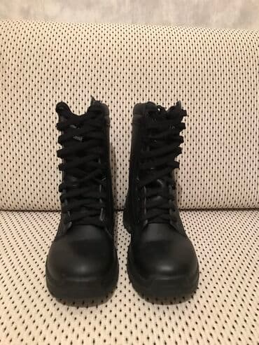 весенние мужские ботинки: Botinka yenidi geyilməyib razmer uygun gəlmədiyi ücün satılır — 1