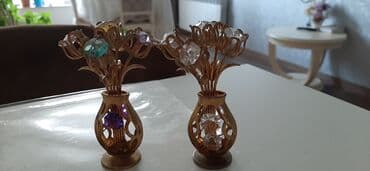 ваза под фрукты: Qızılı rəngdə, dekorativ güllərdən ibarət iki ədəd bəzək əşyası. Hər — 1