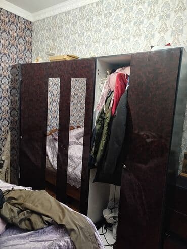 stul dəsti: Mebel dəsti satılır - Yemək masası və 4 ədəd stul: Klassik üslub — 4