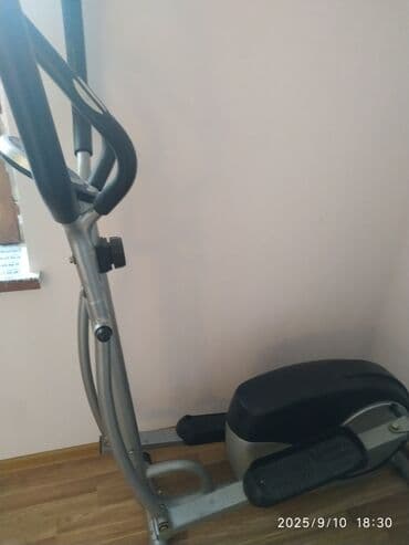 trenajor zali: Elliptik trenajor – SCHMIDT Xüsusiyyətlər: - Mexaniki müqavimət — 1