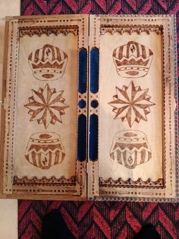 novruz bayramı üçün əl işləri: Əl işı taxta tavla dəsti - Material: bərk ağacdan hazırlanmış, oyma — 2