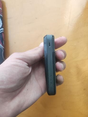 kalonkalar ses: Nokia düyməli mobil telefon Xüsusiyyətlər: - Kompakt, yüngül korpus; — 3