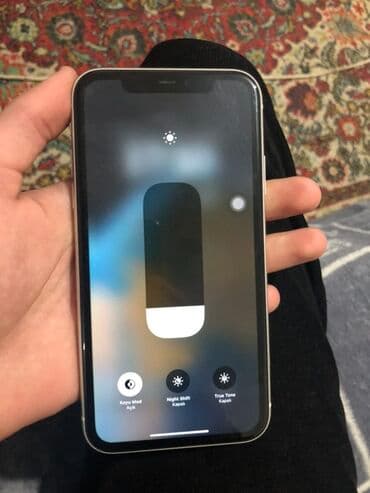 telefon ekran şəkilləri: IPhone 11, Ağ, Face ID — 3