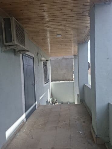 qaradag rayonu: Lökbatan qəs. 3 otaqlı, 120 kv. m, Orta təmir — 10