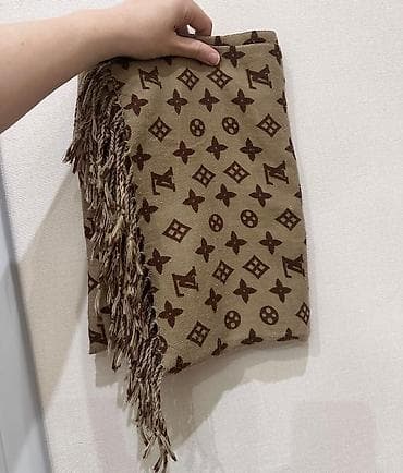 mirvari canta: Qadin ucun shal olcu 85/85sm kvadrat formada unvan Nerimanov metro — 2