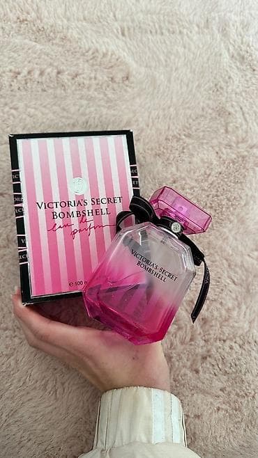 Victoria's Secret Bombshell — parlaq, cazibədar və enerjili qadın — 1