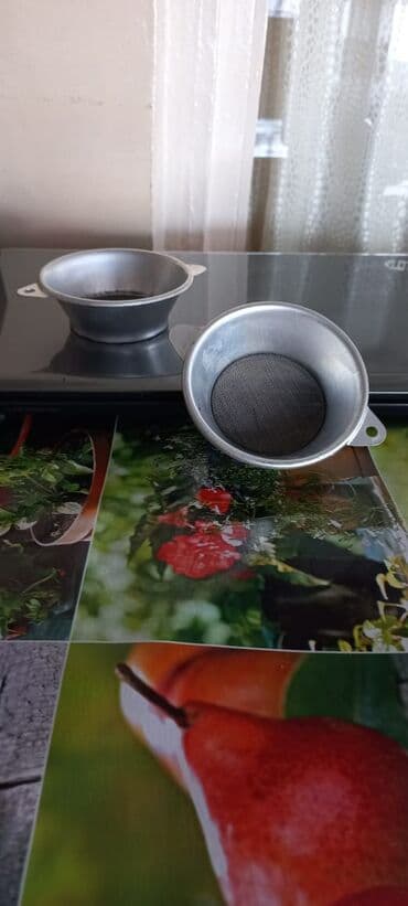 плейстейшен 3 про: Sovet dövrünün istehsalı olan mətbəx əşyaları: - Mini keramika sürahi — 7