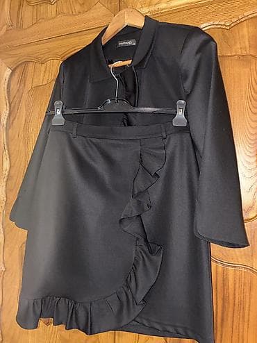 dest paltarlar: Qadın kostyumu – MYRANG brendi eu 36/38 - Rəng: qara - Dəst: jaket və — 1