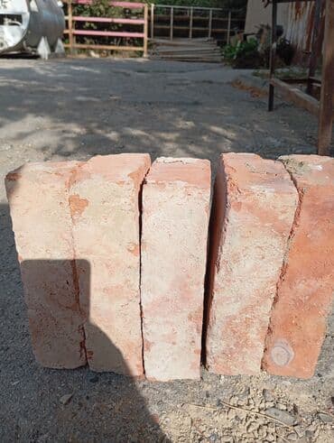 купить кирпич в баку: Məhsul: Qırmızı kərpiclər (klassik gil/odadavamlı tip) Təsvir: - — 1