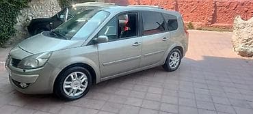 7 yerlik avtomobillər: Renault Scenic: 1.5 l | 2007 il 53000 km Van/Minivan — 5