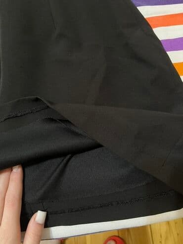 qadın ucun donlar: Qara rəngli zərif qadın paltarı - Klassik siluet: bel vurğulu — 3