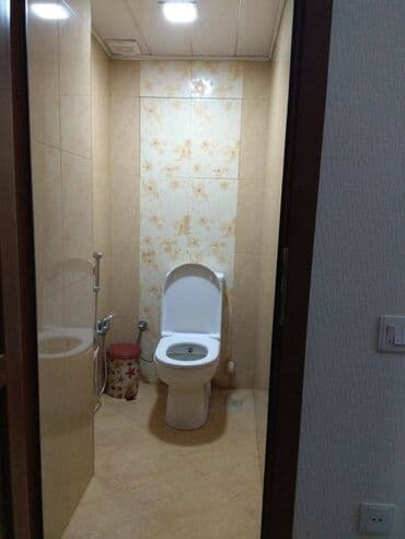 at yalında evlər: Bakı, 3 otaqlı, Köhnə tikili, m. İnşaatçılar, 90 kv. m — 23