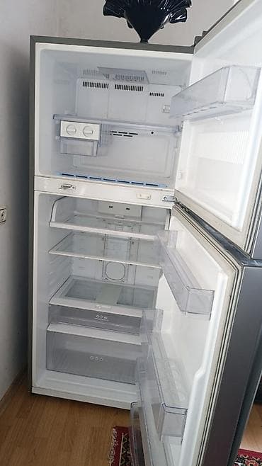 kombi nova: 2 двери LG Холодильник Продажа, цвет - Серебристый — 2