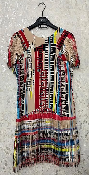 suba aliram: Orginal Versace geyim. Istifade olunmayib etiketi ustundedir. Olcu — 1