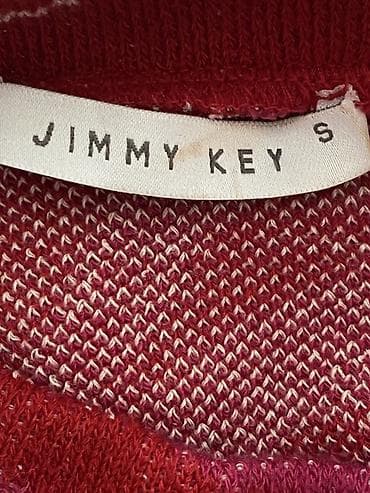 qizil uezuek type 1: Jimmy Key iki parçalı dəst – trikotaj jilet və ətək 3 defe geyinilib — 4