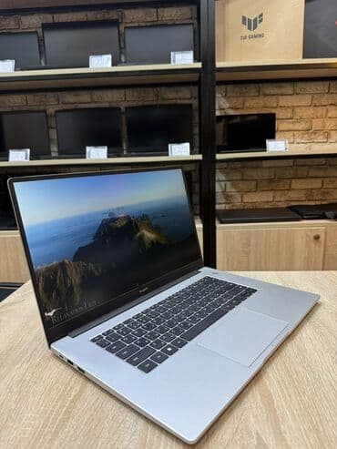 işlenmiş komputer: Intel Core i5, 8 GB, 15.6 " — 2