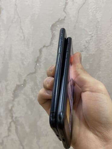 iphone 14 satilir: IPhone 7, Qara, Barmaq izi — 5