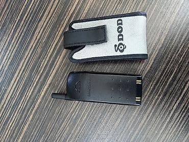 philips xenium x700: Samsung X600, rəng - Qara, Düyməli — 5