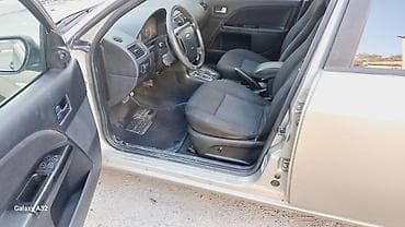 domkrat satilir: Ford Mondeo: 2 l | 2006 il 321000 km Sedan — 8