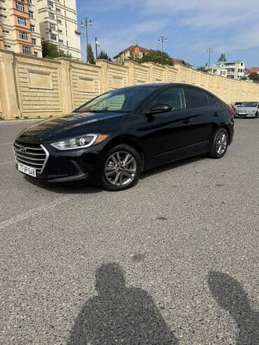 kia ceed 2010: Hyundai Elantra: 2 l | 2018 il Sedan — 7