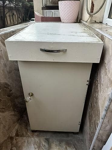 tibbe aid sekiller: Beton su çəni (balkon üçün), üstü qapaqlı dolab daxil. 1930-1940 ci — 2