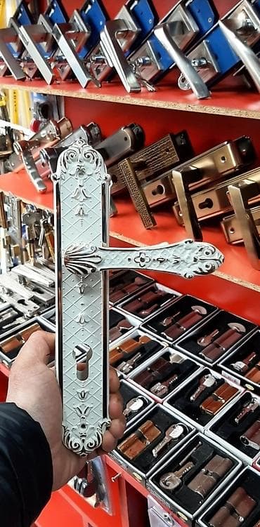 qaplar ev: Qapi zamoklari istenilen çeşidler mövcuddur bareller petleler — 2