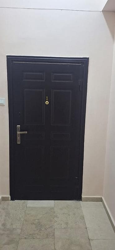 it sekili: Möhkəm metal giriş qapısı - Material: polad/metal konstruksiya - — 2