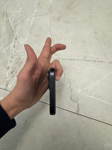 iphone 1: IPhone 14, Qara, Face ID — 4