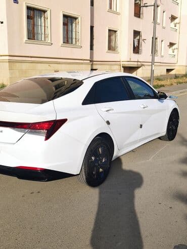 maşın cip: Hyundai Elantra: 1.6 l | 2021 il Sedan — 9