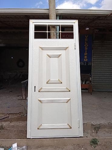 lis demir: Metall qapılar – dekorativ naxışlı, üst şüşə pəncərəli modellər — 1