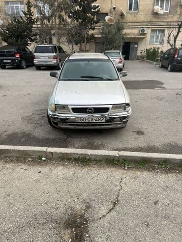 qosqu satilir: Opel Astra: 1.6 l | 1997 il 356254 km — 1