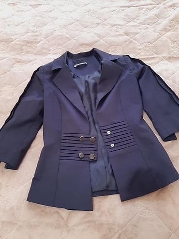 Qadın dəbli jaket - Rəng: tünd göy - Model: qısa kəsimli