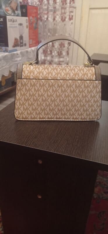 səyahət çantası: Çanta təzədir — 2