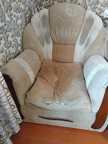 İşlənmiş, Divan, 2 kreslo, Bazasız — 2