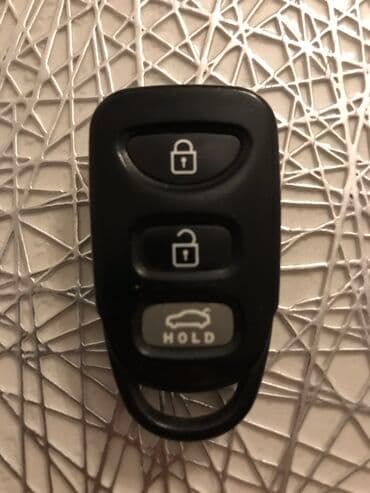 Мототранспорт: Hyundai avtomobilinin original açar pultu. Ehtiyyat açarın pultu idi — 2